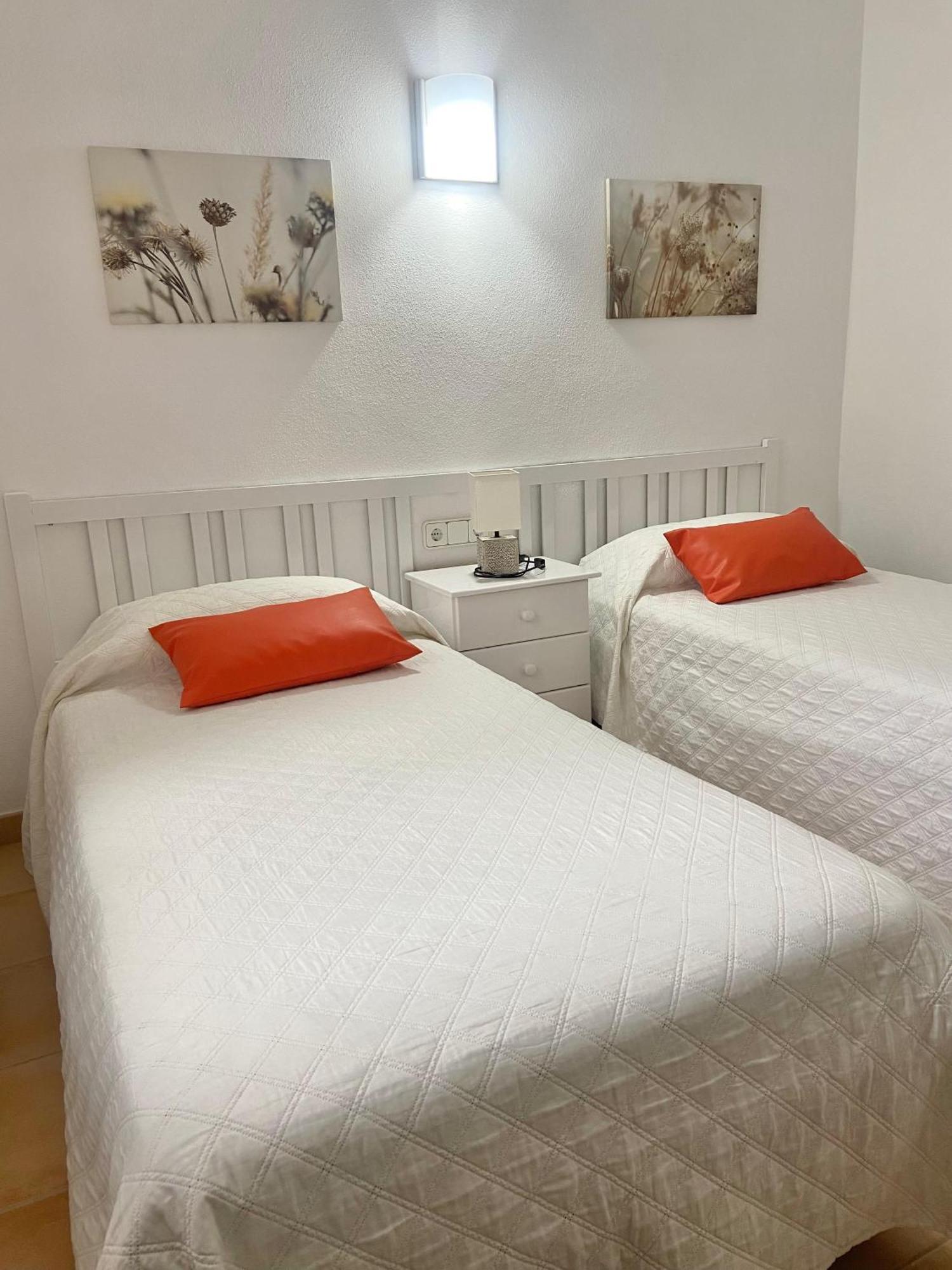 Apartamentos Ferrer Playa DPlaya Des Figueral Esterno foto